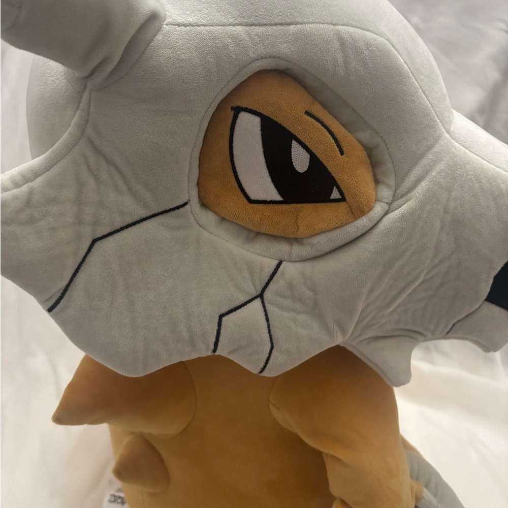 Pokémon Cubone Giant 24" Plush Jazwares GameStop Exclusive Jumbo - Picture 7 of 16